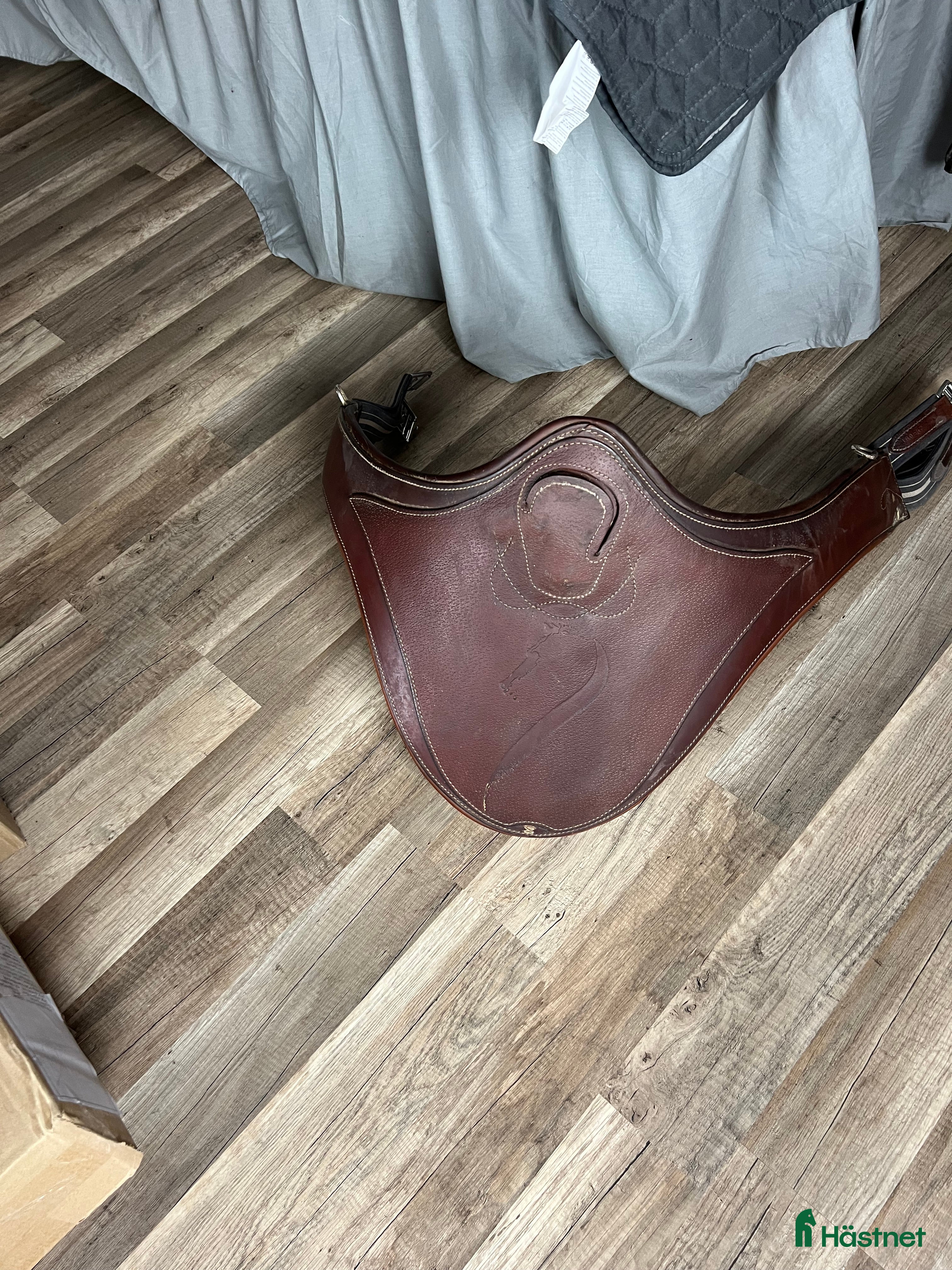 Sadeltillbehör hästutrustning till salu: Magplatta i Sölvesborg - Annons 22