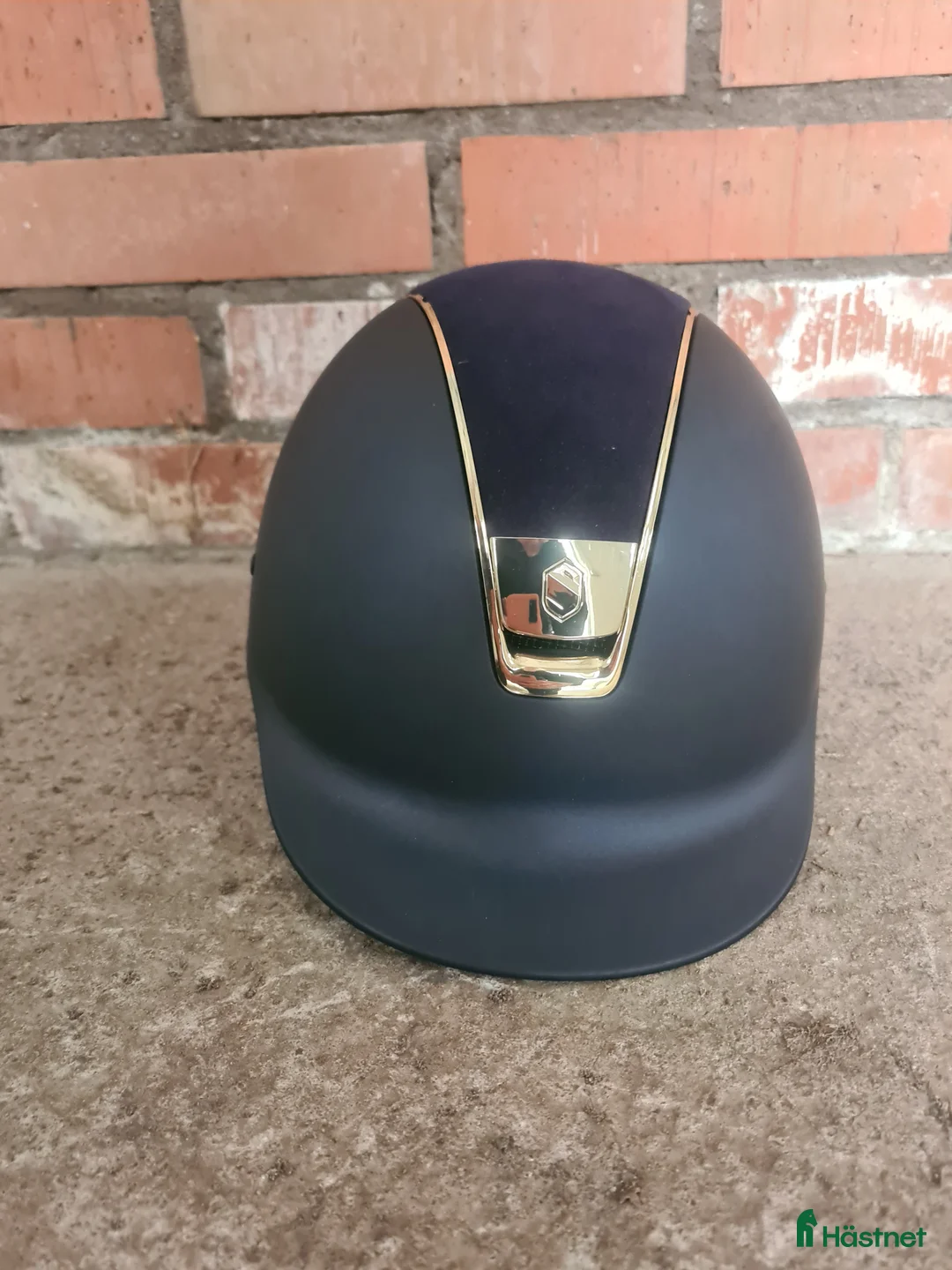 Hjälmar ryttarutrustning till salu: Samshield ridhjälm i Vaggeryd - Annons 1