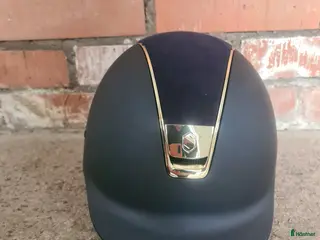 Hjälmar ryttarutrustning till salu: Samshield ridhjälm i Vaggeryd - Annons 1