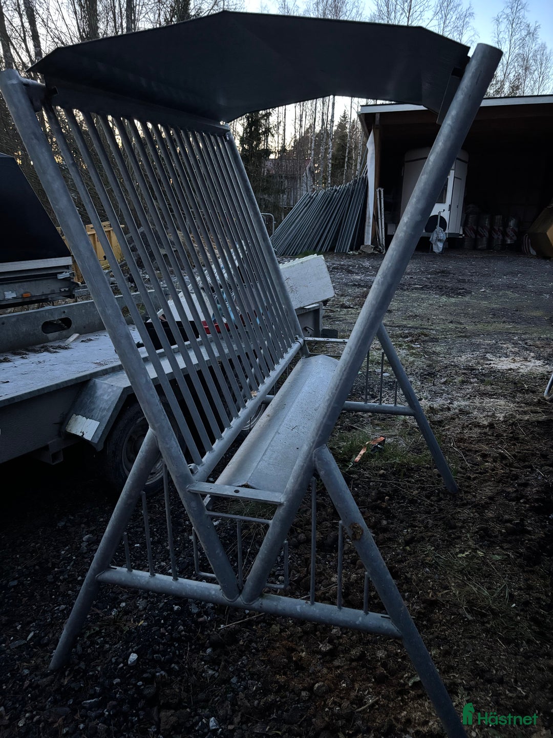 Stallinredning, stängsel & gård övrig utrustning till salu: Foderhäck i Märsta - Annons 1