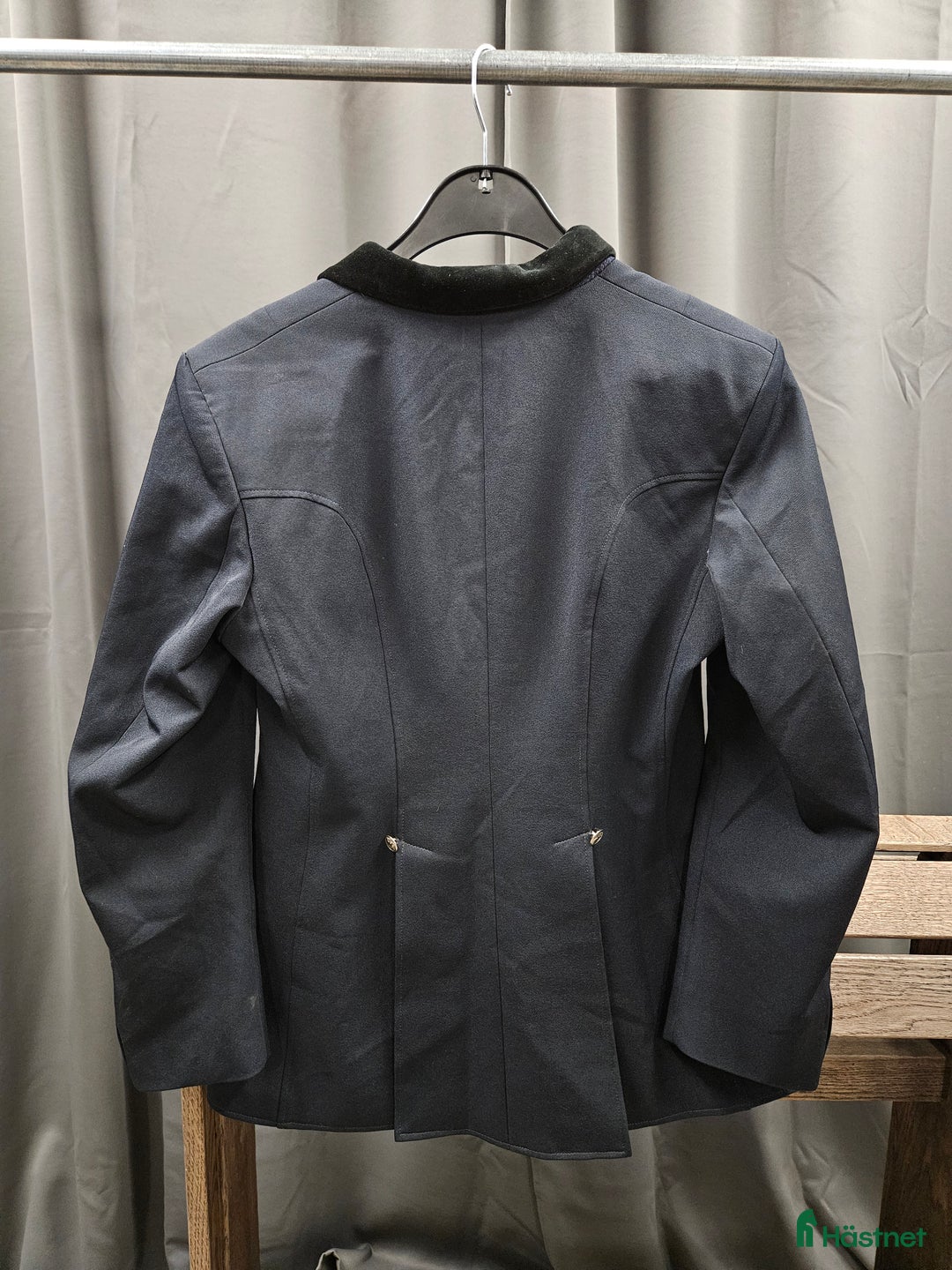 Jackor & Kavajer ryttarutrustning till salu: Kavaj, 40, Pikeur i Gällivare - Annons 2