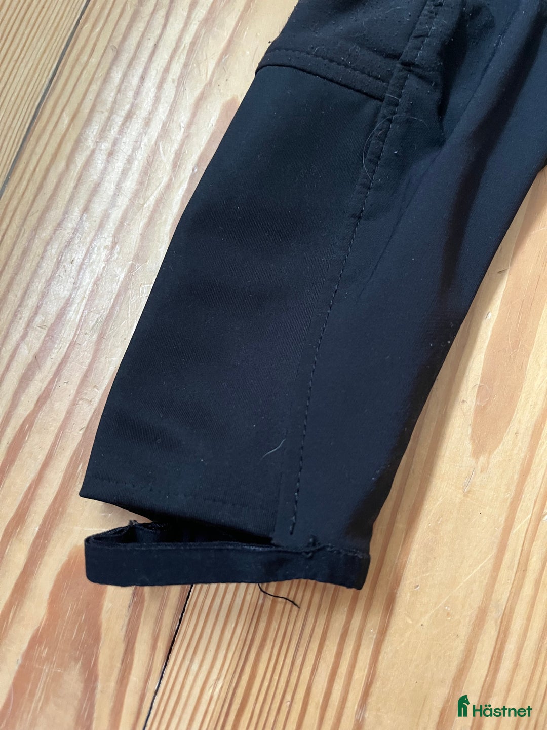 Ridbyxor ryttarutrustning till salu: Svarta CRW ridbyxor  i Moholm - Annons 3