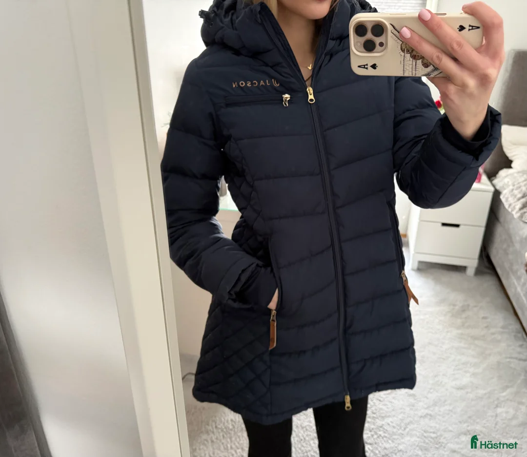 Jackor & Kavajer ryttarutrustning till salu: Jackson vinterkappa - Annons 2