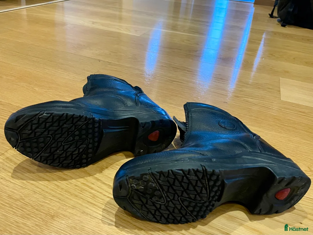 Övrigt Ridkläder ryttarutrustning till salu: Vinterridset till barn / ungdom stl ca 146/152 i Östersund - Annons 6