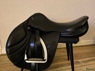 Sadlar hästutrustning till salu: Stübben portos i kanonskick! i Insjön - Annons 3