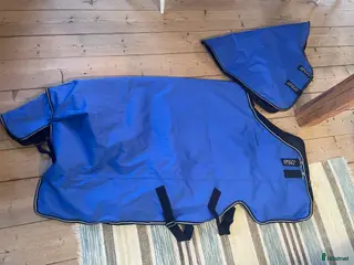 Täcken hästutrustning 2 st Horseware täcken i storlek 115 (5,6) i Gustafs - Annons 4