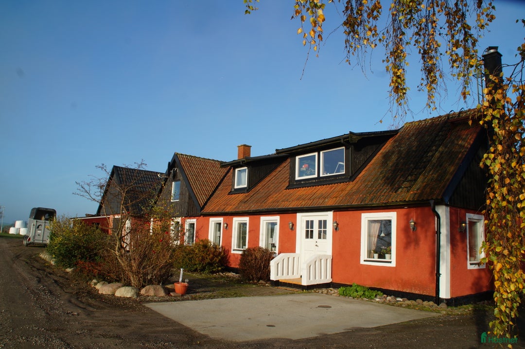  hästgårdar till salu: Hästgård Södra Skåne Nära till allt! - Bild 1