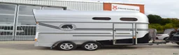 Hästtransporter  fordon & transport till salu: Boj Classic 220SEH 2006 Totalvikt 1940kg  - Annons 1