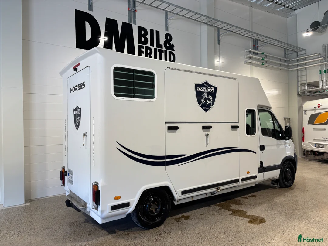 Hästlastbilar  fordon & transport till salu: Hästlastbil 5-sits Barbot - Annons 2
