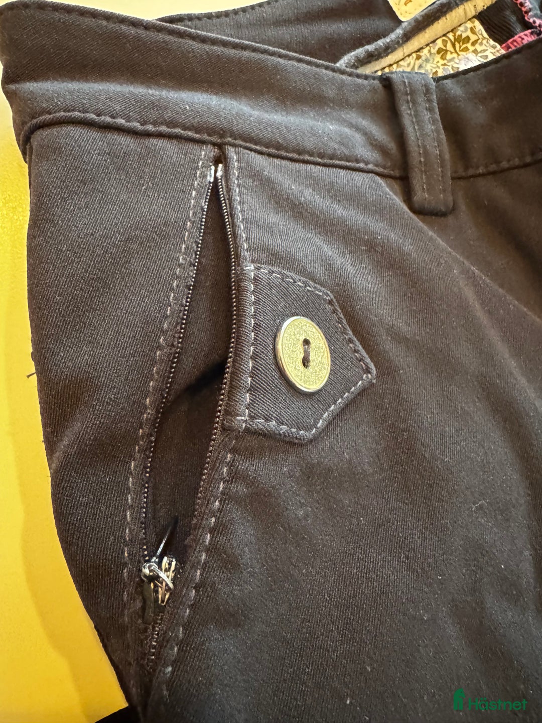 Ridbyxor ryttarutrustning till salu: Animo storlek 36-38 i Motala - Annons 4