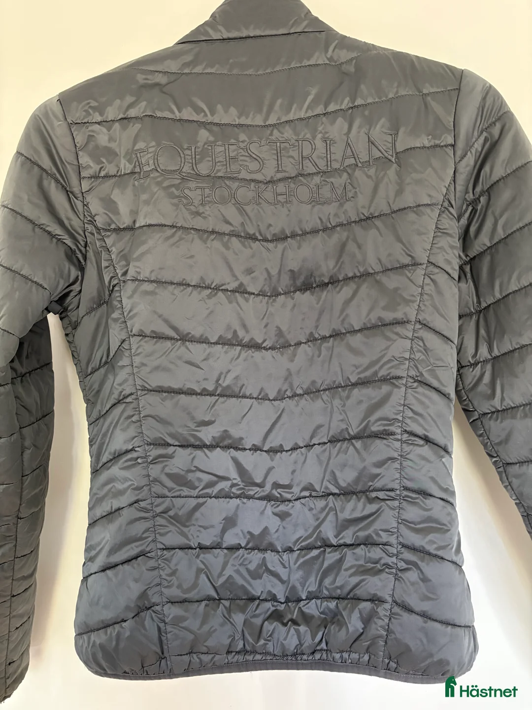 Jackor & Kavajer ryttarutrustning till salu: equestrian jacka + 3-fingervantar XS i Saltsjö-boo - Annons 2