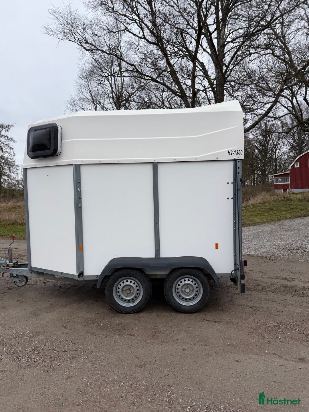 Hästtransporter  fordon & transport till salu: Värmlandsvagen-17 Kompositgolv nya väggar  i Västerås - Annons 4