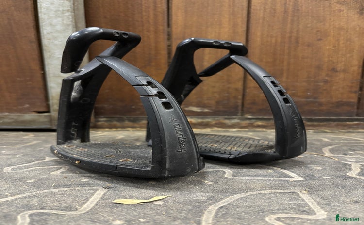 Stigbyglar hästutrustning till salu i Gyttorp - Annons 41