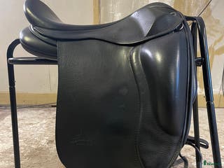 Sadlar hästutrustning till salu: Fin & välskött ULLstoppad Töltrider Glampi i Stora Mellösa - Annons 12