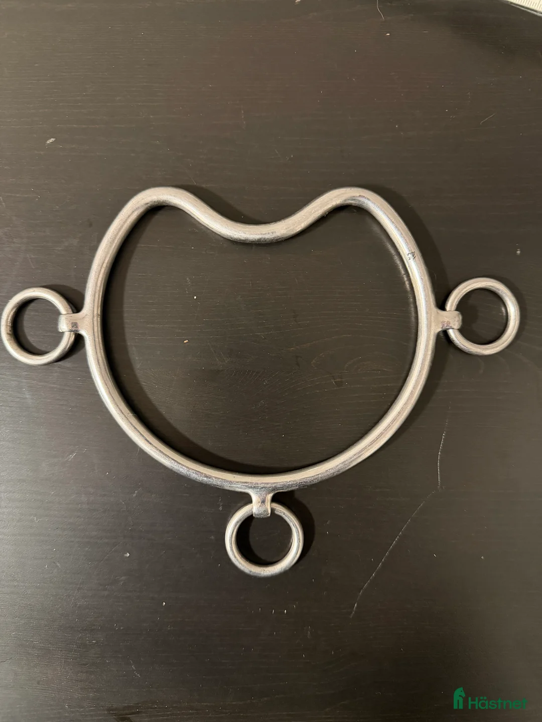 Övrig Hästutrustning hästutrustning till salu: Blandade bett i fint skick – flera modeller i Värmdö - Annons 8