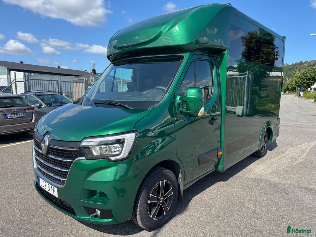 Hästlastbilar  fordon & transport till salu: Nybyggd Hästbuss Renault Master i Partille - Bild 7