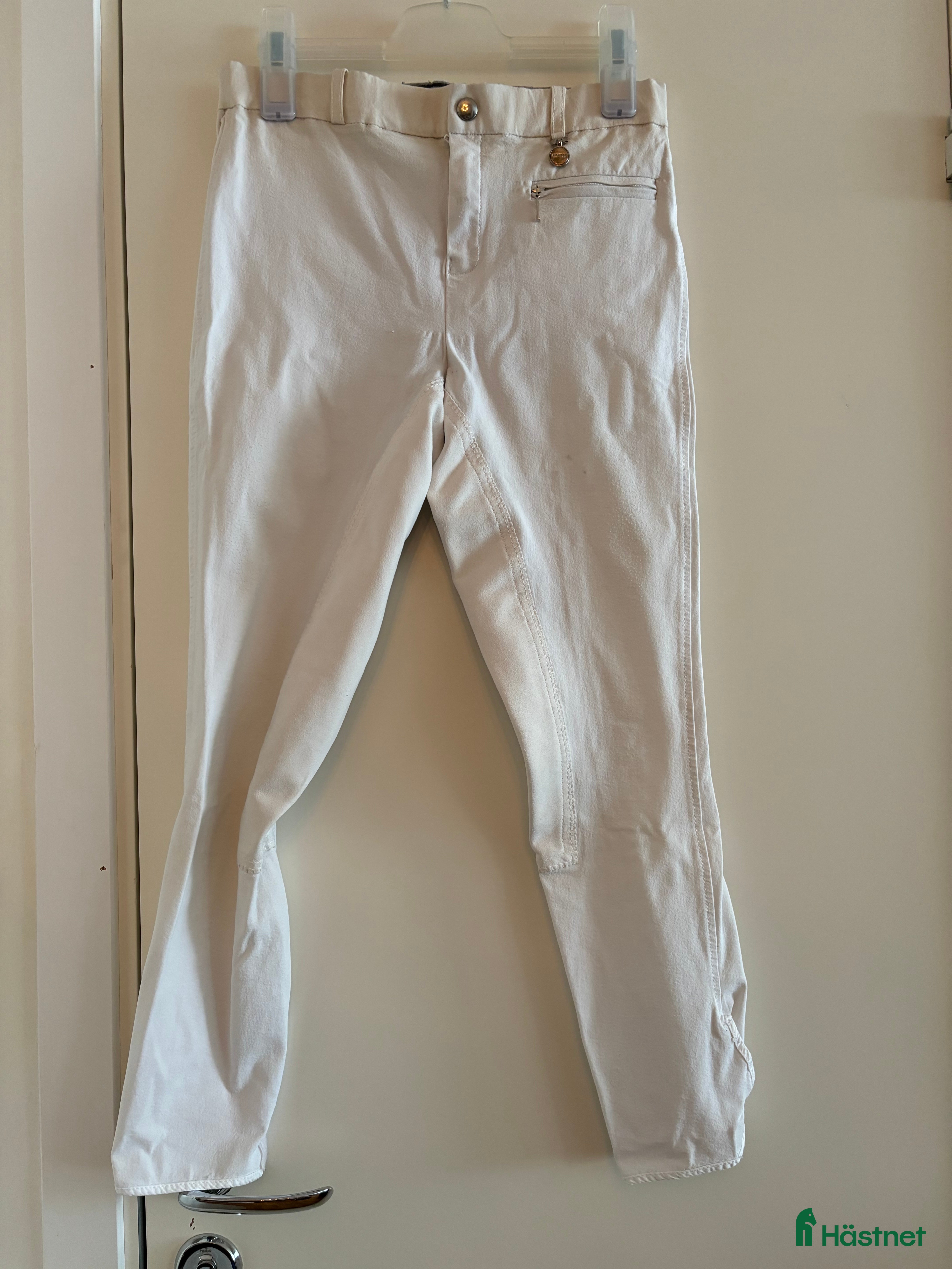 Ridbyxor ryttarutrustning till salu: Vita ridbyxor  i Stockholm - Annons 1