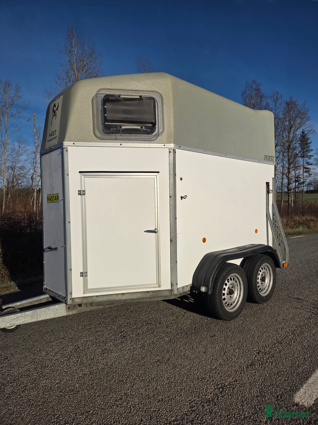 Hästtransporter  fordon & transport till salu: Böckmann duett, helrenoverad, nybes, sadelkammare i Färjestaden - Annons 1