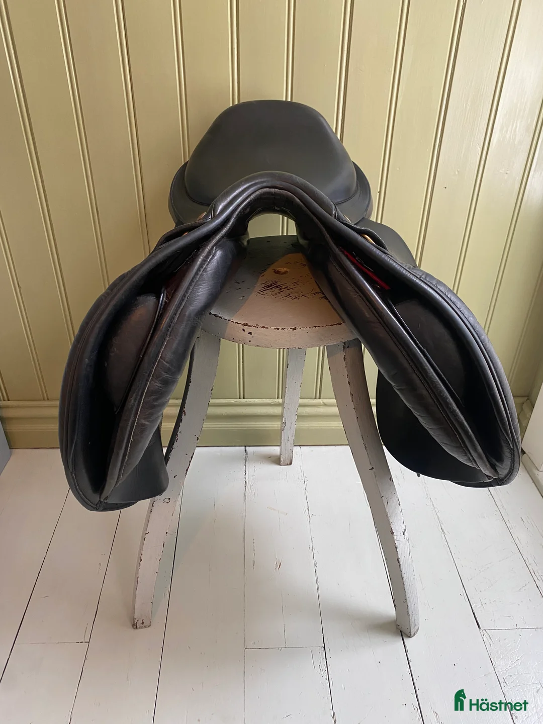 Sadlar hästutrustning till salu: Bates Caprilli  i Borghamn - Annons 2