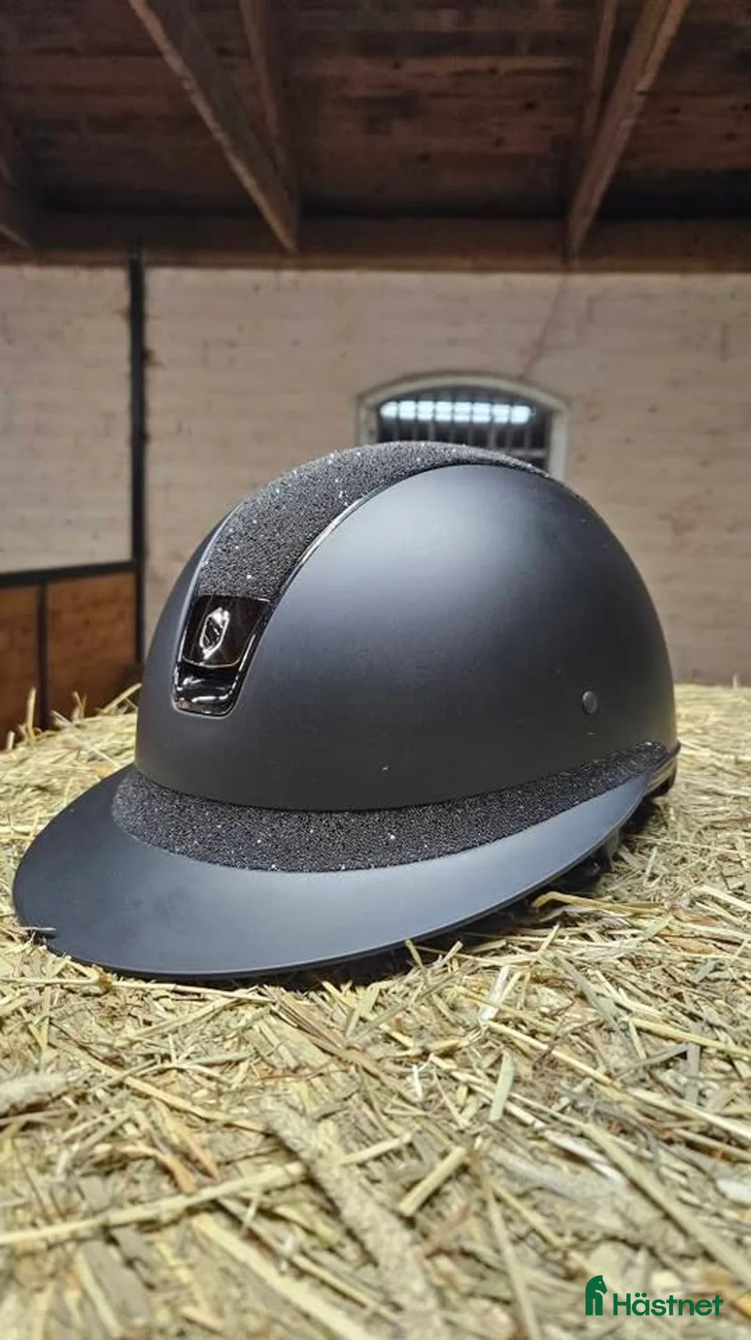 Hjälmar ryttarutrustning till salu: Samshield miss sheild Shadowmat crystal fabric i Tibro - Annons 2