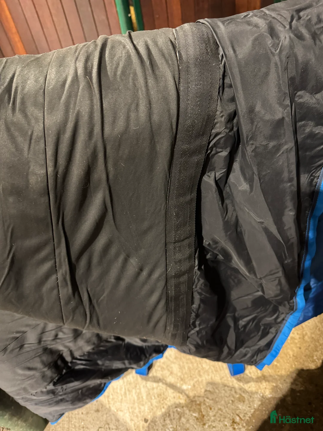 Täcken hästutrustning till salu: Back on track stalltäcke i Hörby - Annons 6
