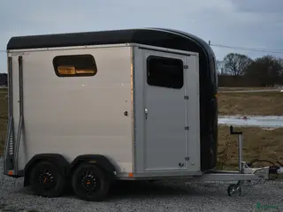 Hästtransporter fordon & transport till salu: Böckmann Portax Esprit 2026 (KAMPANJ) - Annons 1