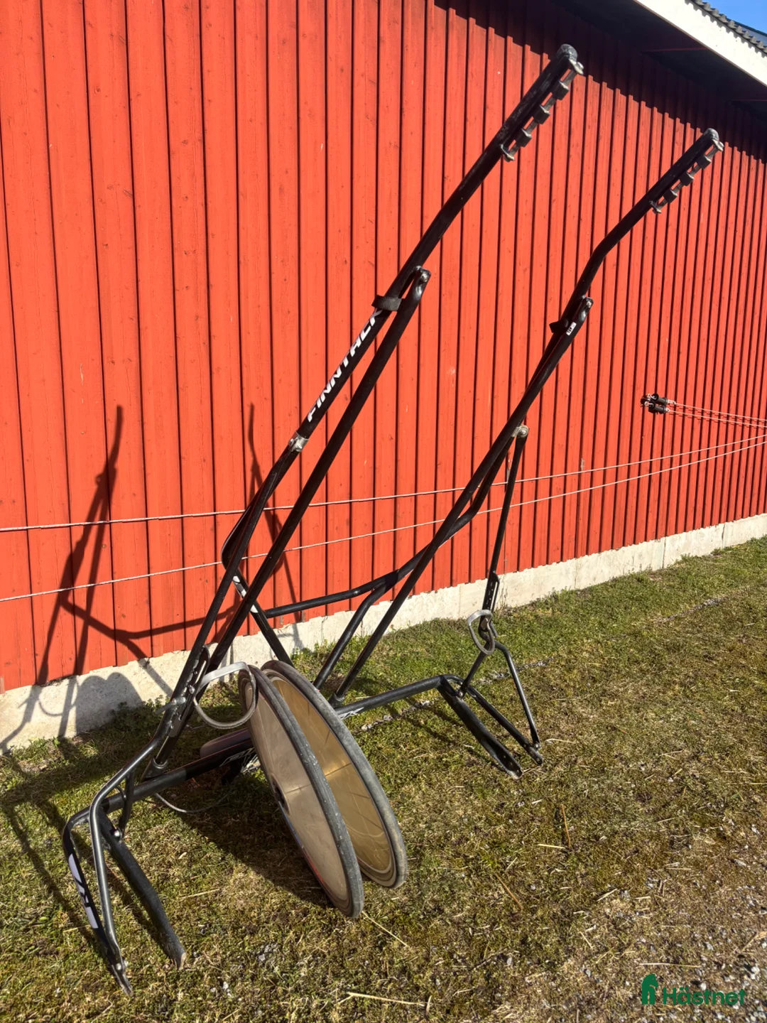 Travsulkys trav till salu: Finntack R7 säkerhetssulky i Bålsta - Annons 2