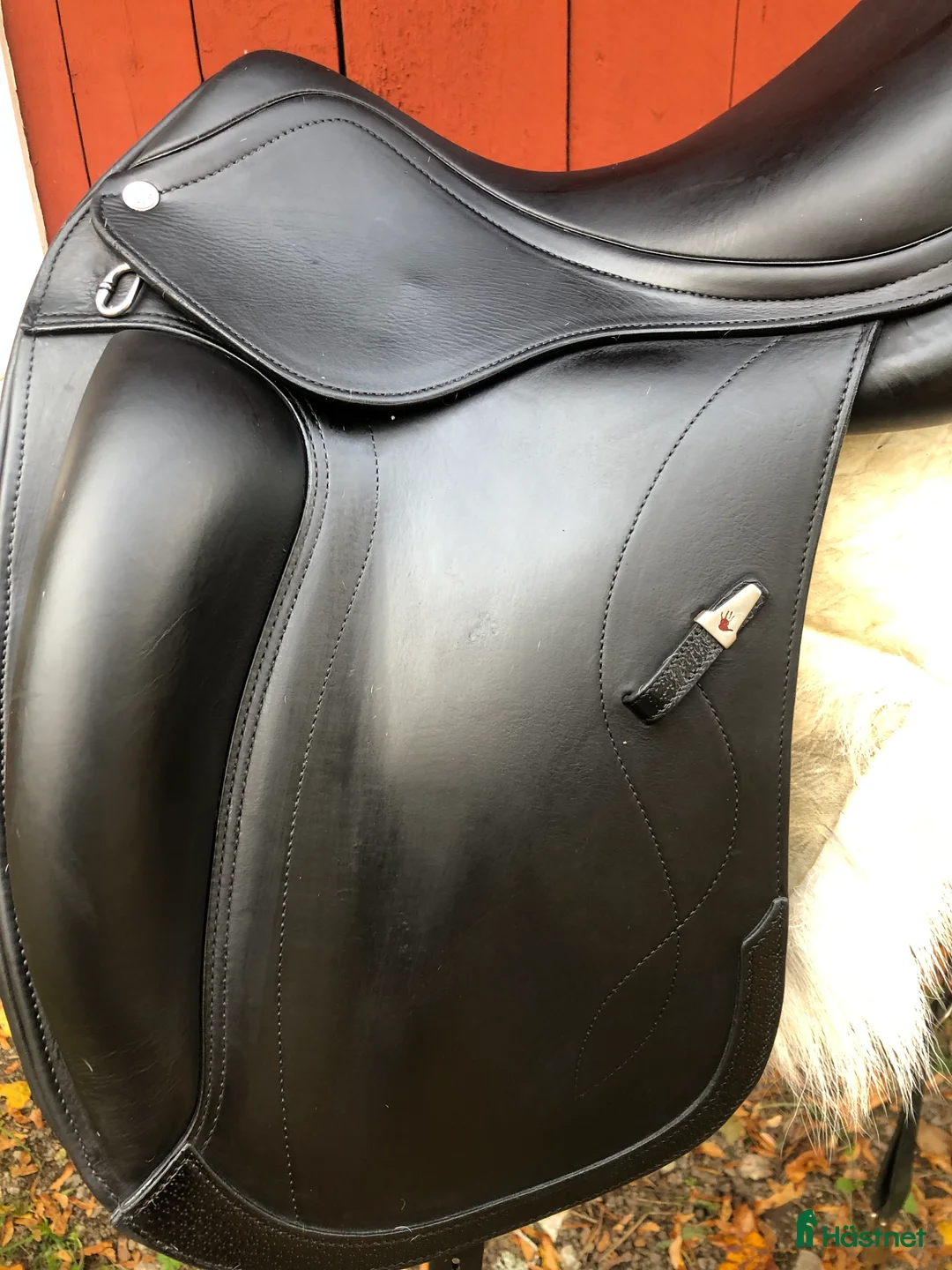 Sadlar hästutrustning till salu: Svart Equipe Olympia i nyskick! - Annons 2