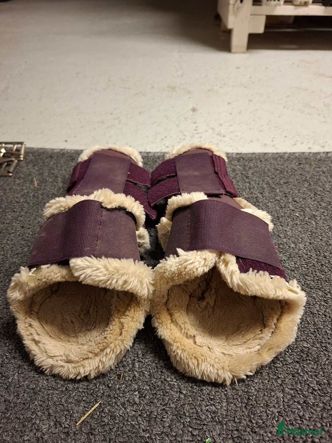 Benskydd hästutrustning till salu: Benskydd och lindor i Jättendal - Annons 1