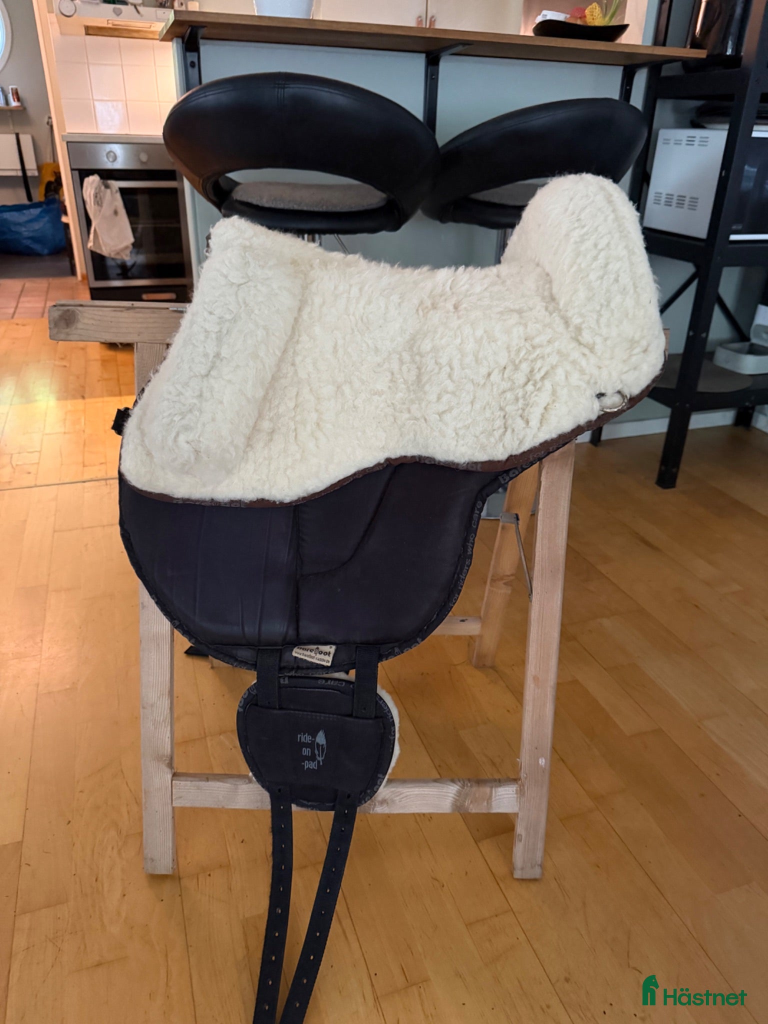 Schabrak & Vojlockar hästutrustning till salu: Barefoot Barbackapadd, Taur Ride-On-Pad - Annons 2
