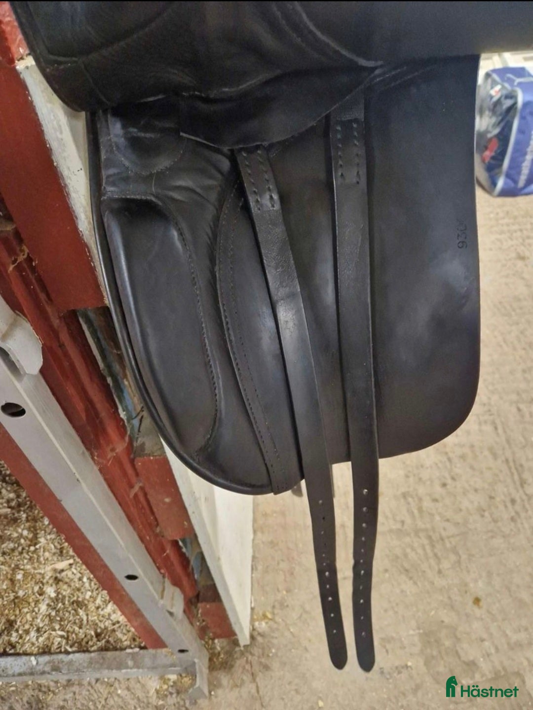 Sadlar hästutrustning till salu: County Competitor dressyrsadel  i Nossebro - Annons 2