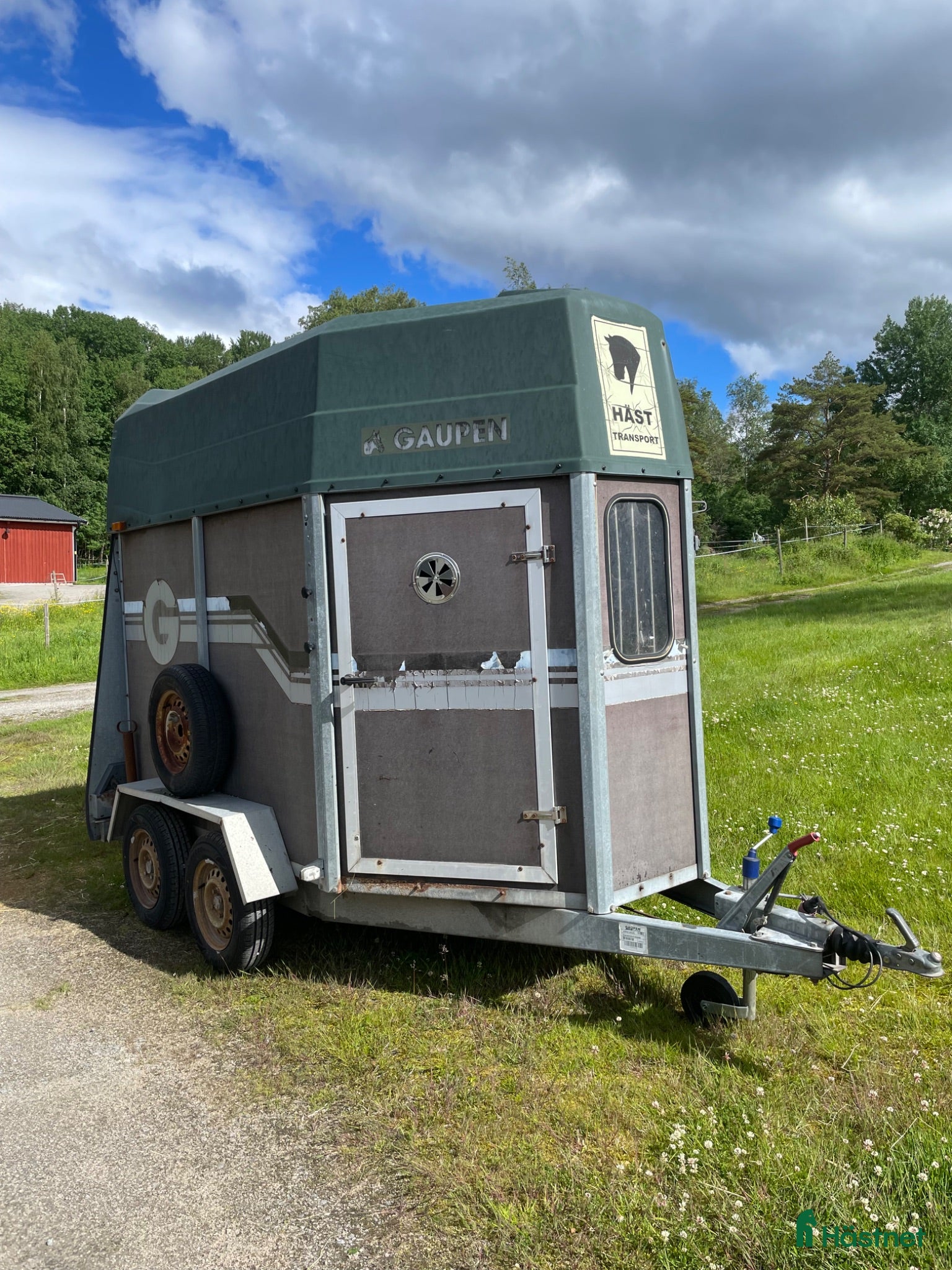 Hästtransporter  fordon & transport till salu: Gaupen med fronturlastning  - Annons 1