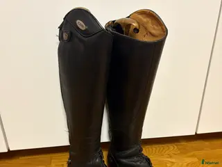 Ridstövlar ryttarutrustning till salu: Crw ståvlar i Farsta - Annons 23