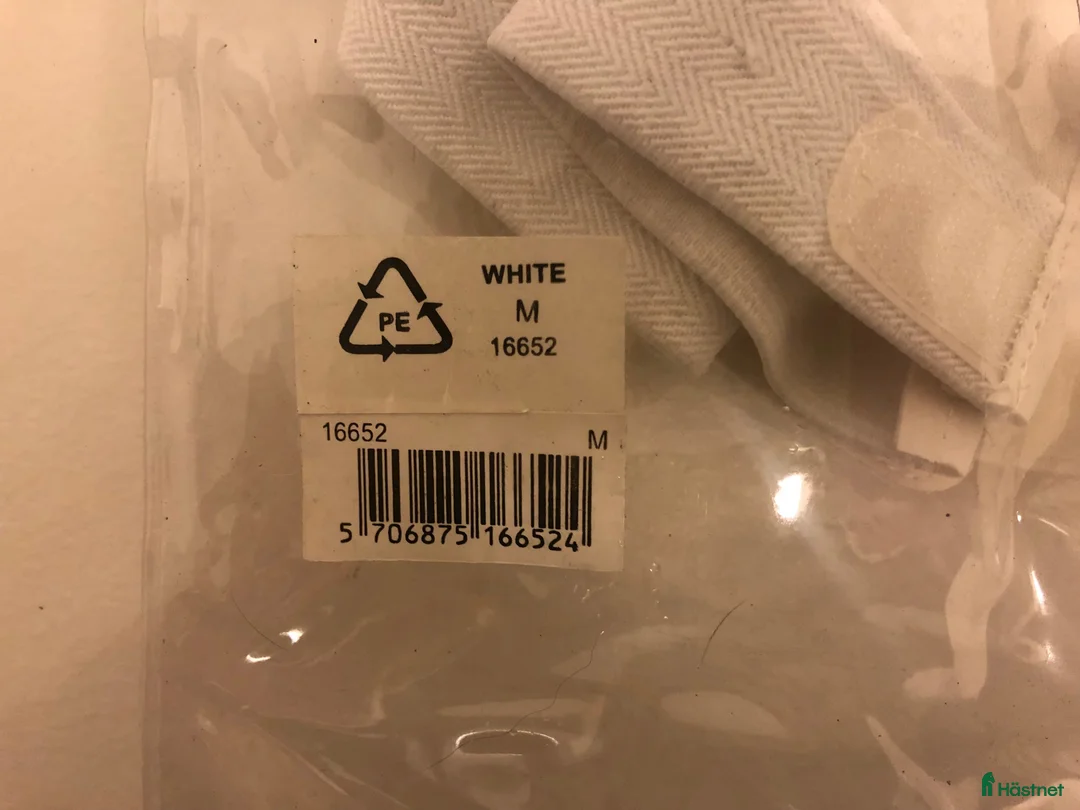 Övrig Ryttarutrustning ryttarutrustning till salu: Tävlingshandskar dressyr i Härryda - Annons 1