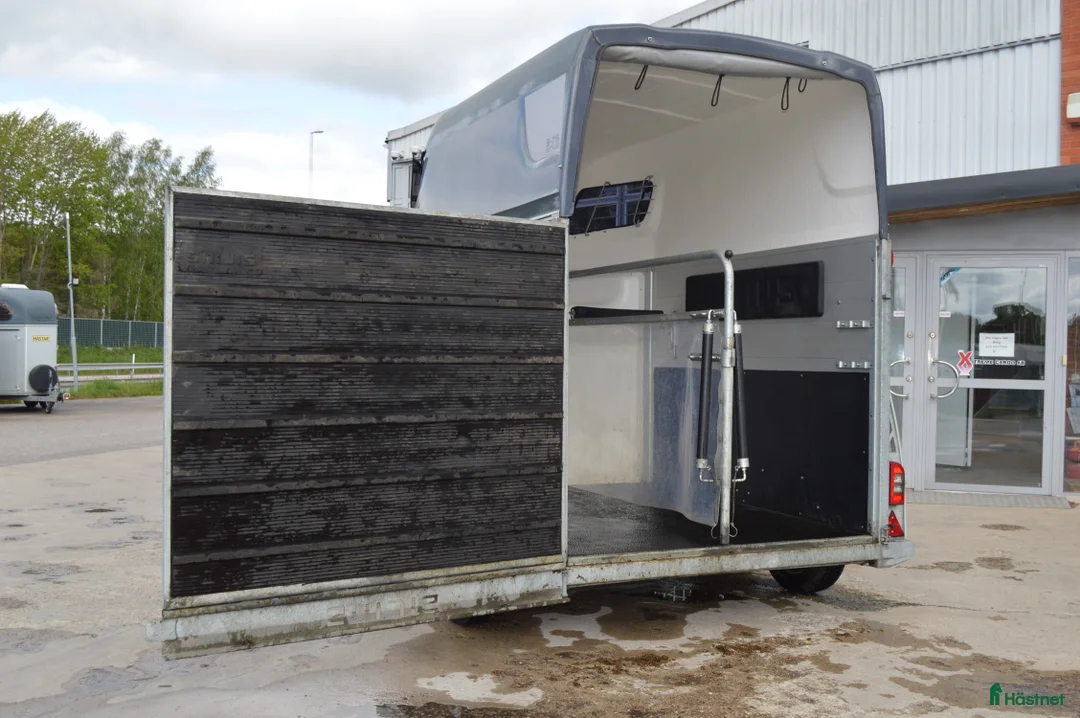 Hästtransporter  fordon & transport till salu: Sirius S75 2016 Sadelkammare i Kvicksund - Annons 7