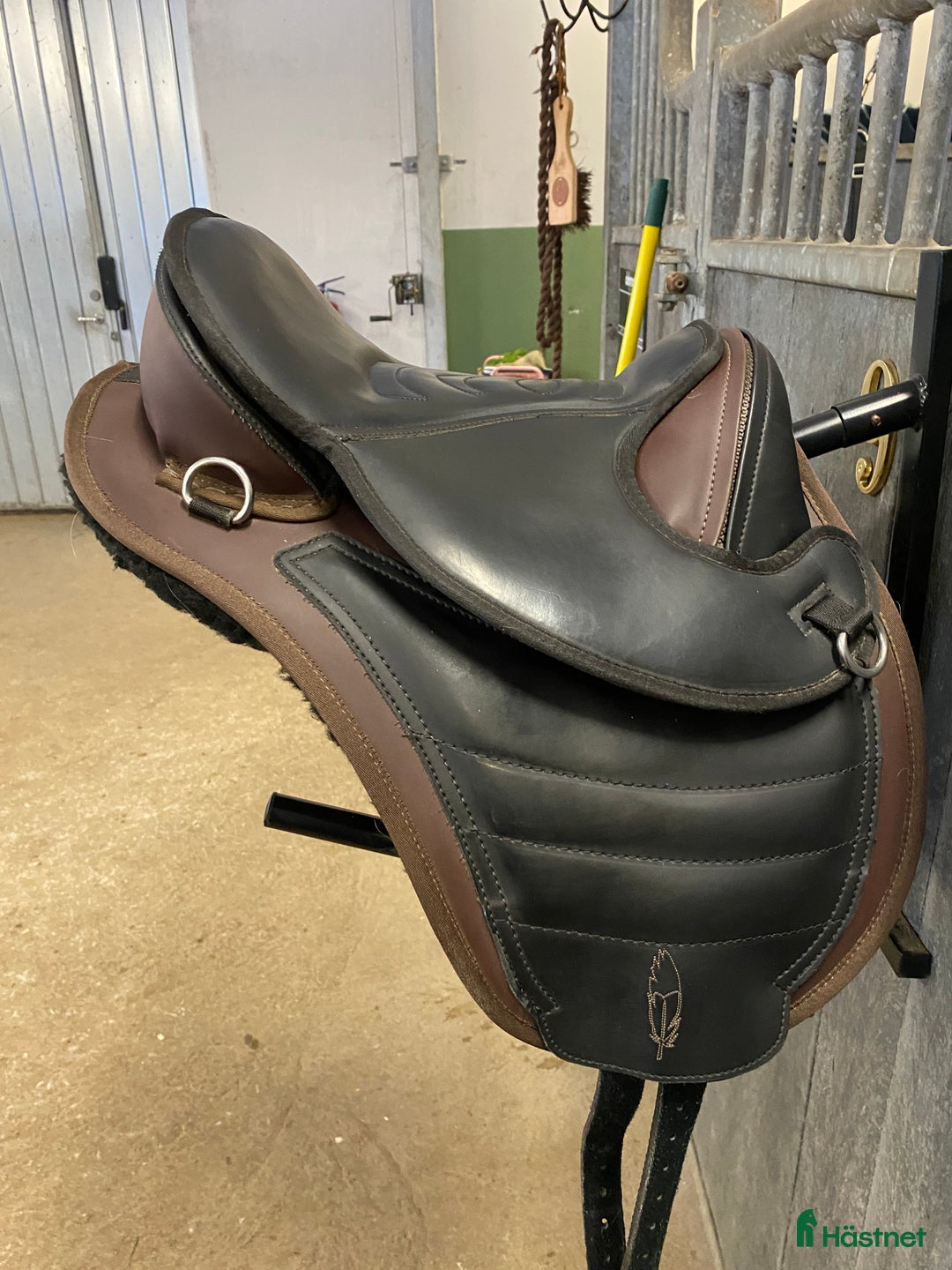 Sadlar hästutrustning till salu: Barefoot bomlös sadel i Åhus - Annons 1