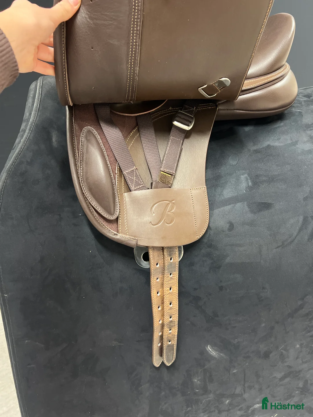 Sadlar hästutrustning till salu: Helt ny Bates dressyr i Borlänge - Annons 2