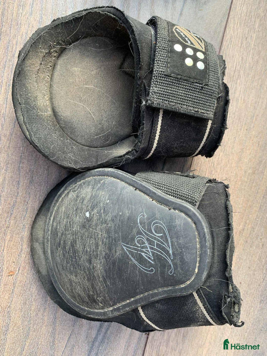 Benskydd hästutrustning till salu: Benskydd fram och bak i Ockelbo - Annons 2