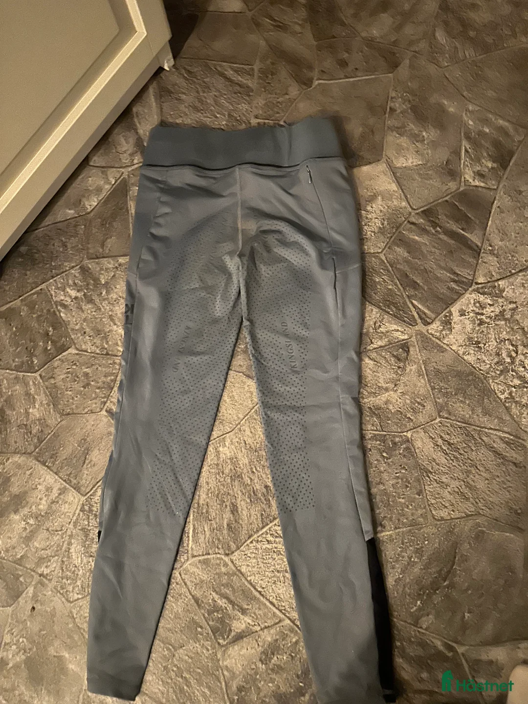 Ridbyxor ryttarutrustning till salu: Kingsland ridbyxor  i Ludvika - Annons 2