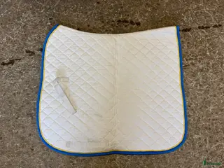 Schabrak & Vojlockar hästutrustning Vitt dressyrschabrak - Annons 6
