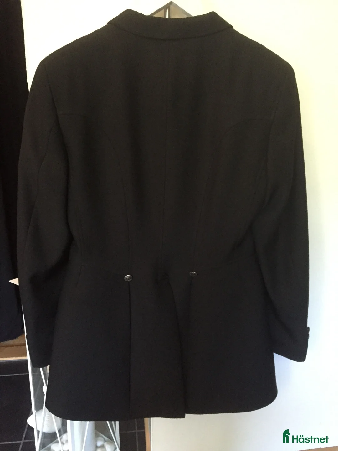 Jackor & Kavajer ryttarutrustning till salu: Pikeur Cavallo tävlingskavaj i Härryda - Annons 2