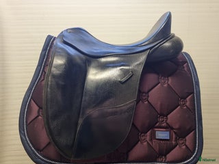 Sadlar hästutrustning till salu: Ullstoppad Isabell Werth i Allerum - Annons 15