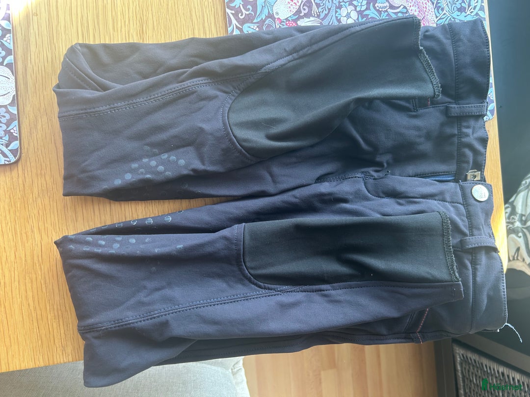 Ridbyxor ryttarutrustning till salu: Ridbyxor, ridkjol  i Flyinge - Annons 4