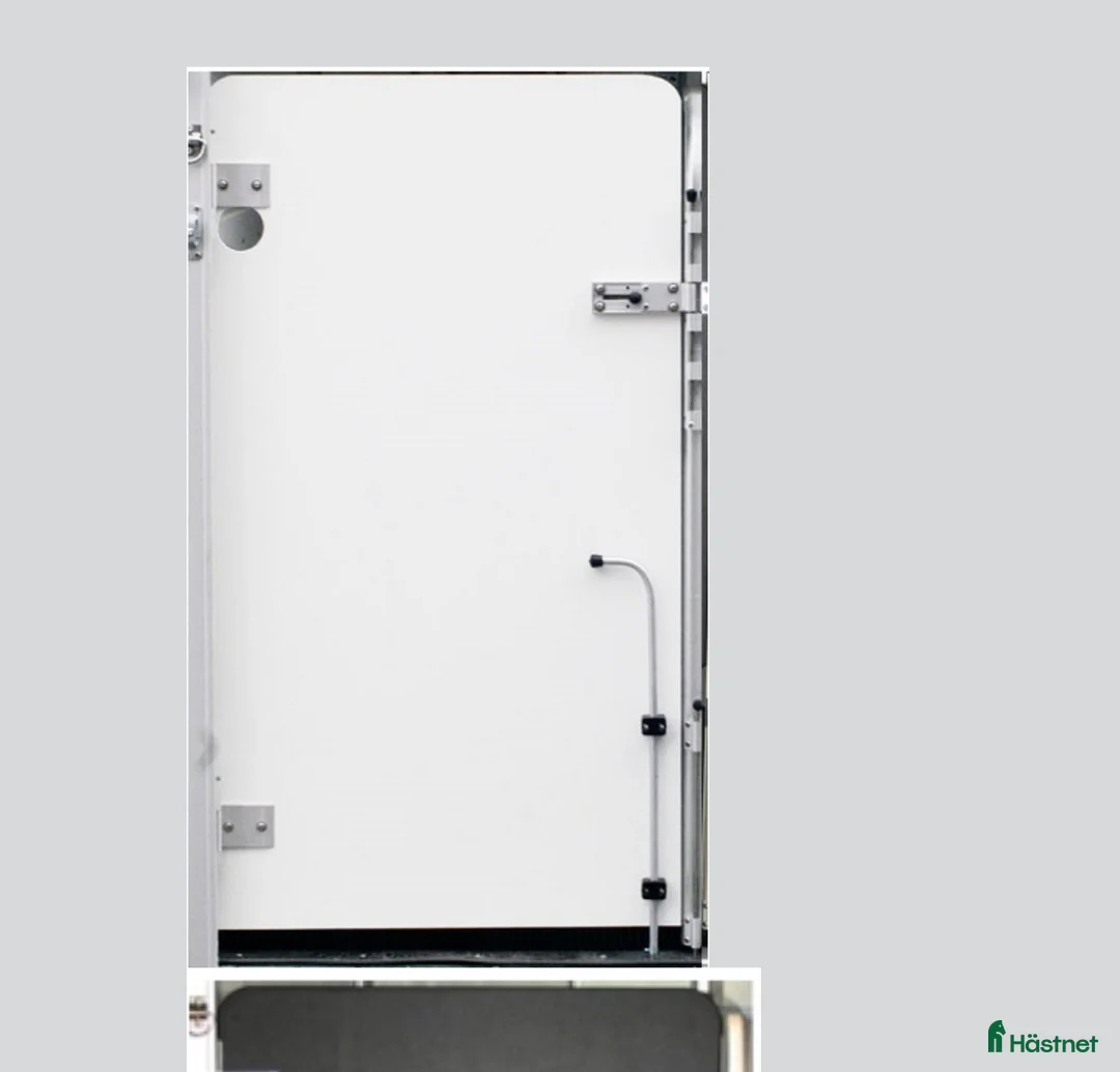 Övrig utrustning övrig utrustning till salu: Sökes!! Innerdörr vänster till UMEsläp - Annons 1