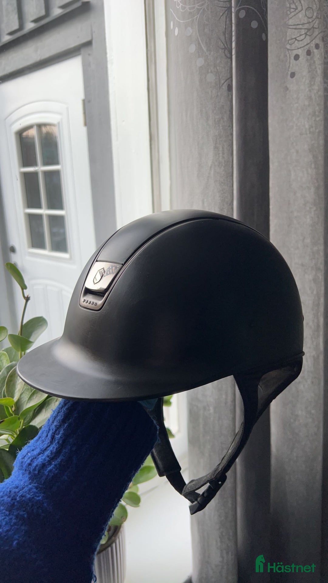 Hjälmar ryttarutrustning till salu: Samshield hjälm  i Kungsör - Annons 1