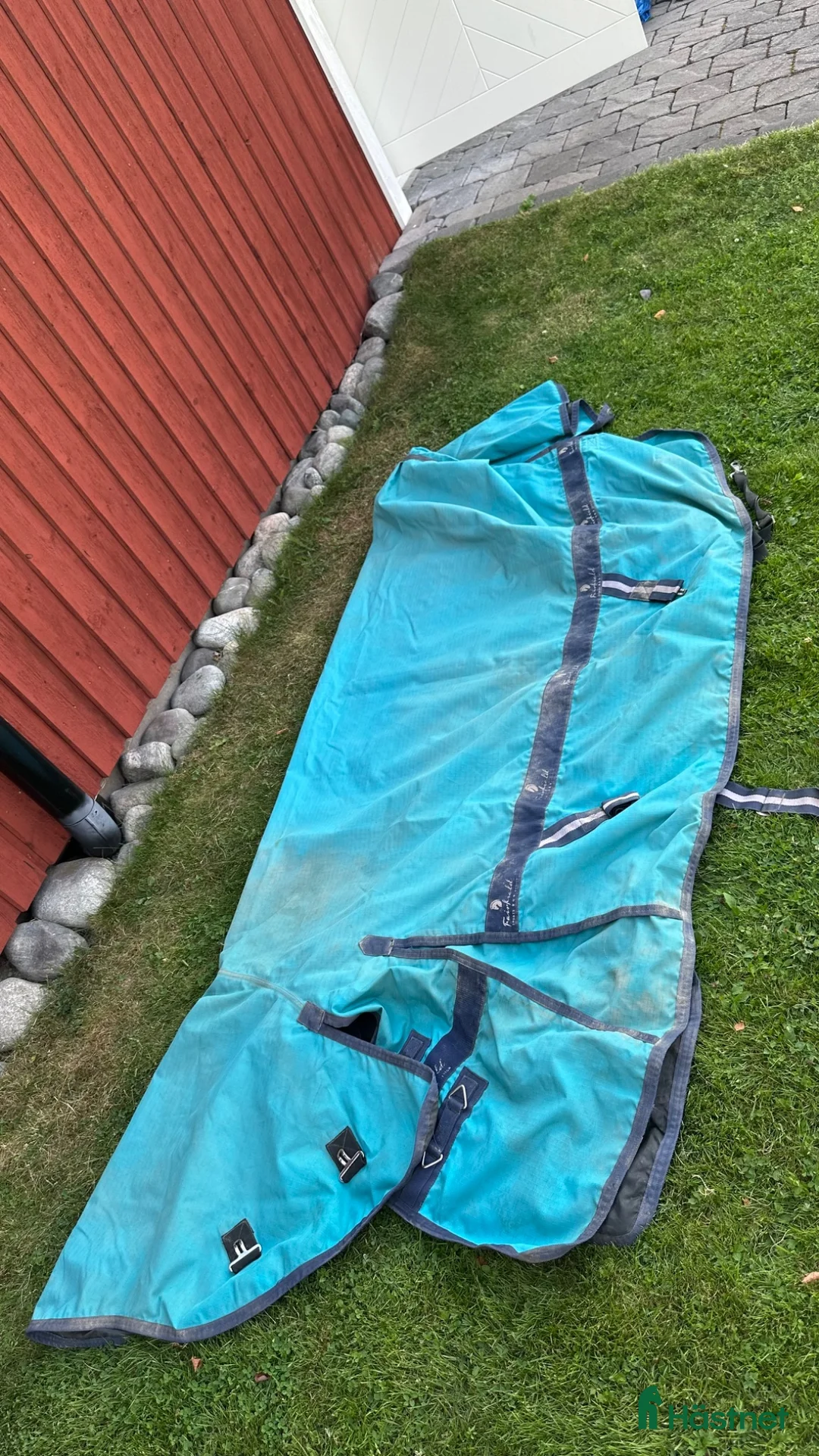 Täcken hästutrustning till salu: Regntäcke  - Annons 1