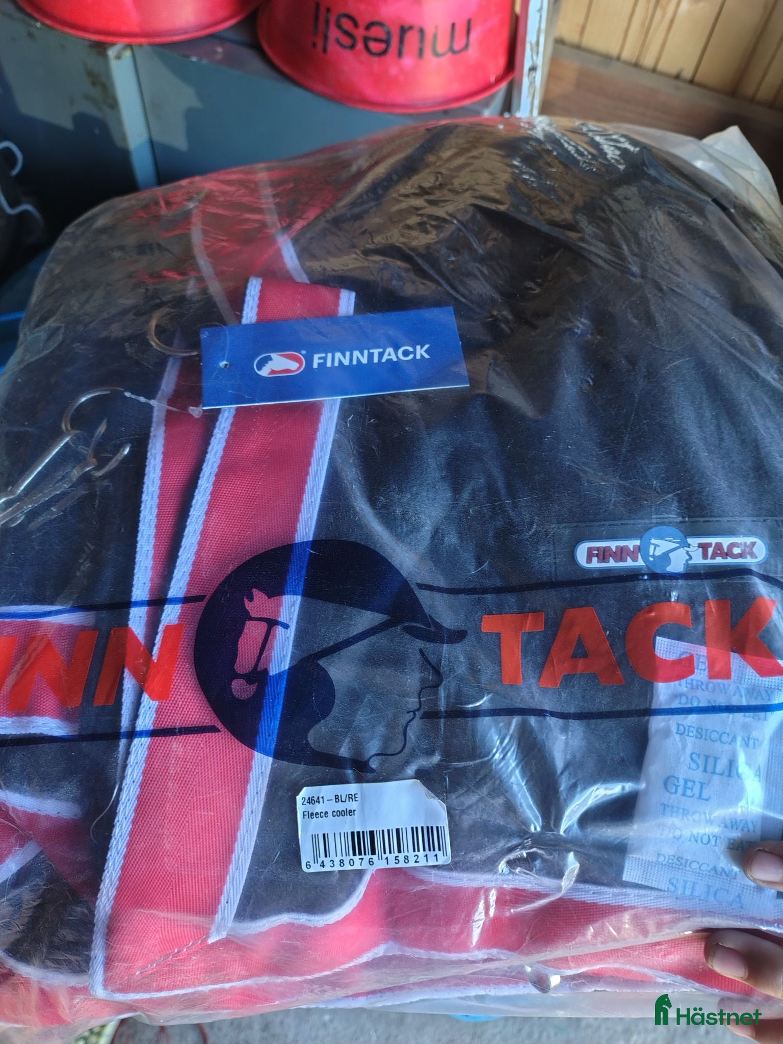 Täcken hästutrustning Helt nytt svett/fleece täcke/filt från finntack - Annons 10