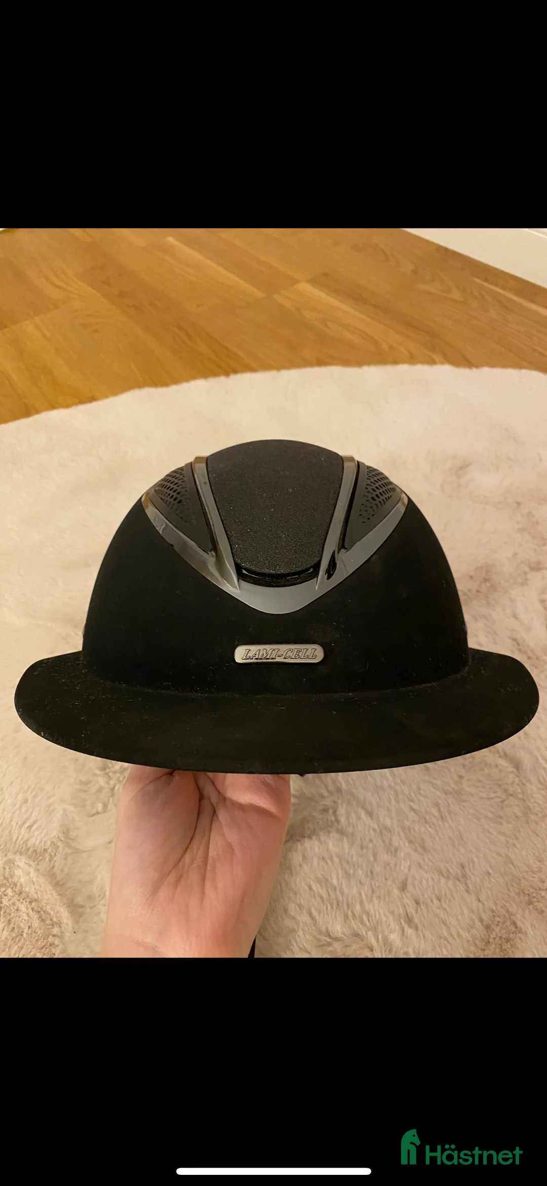 Hjälmar ryttarutrustning till salu: Lami cell hjälm i Göteborg - Annons 1