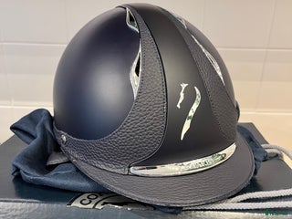 Hjälmar ryttarutrustning till salu: Ny Antarés hjälm! i Fornåsa - Annons 2