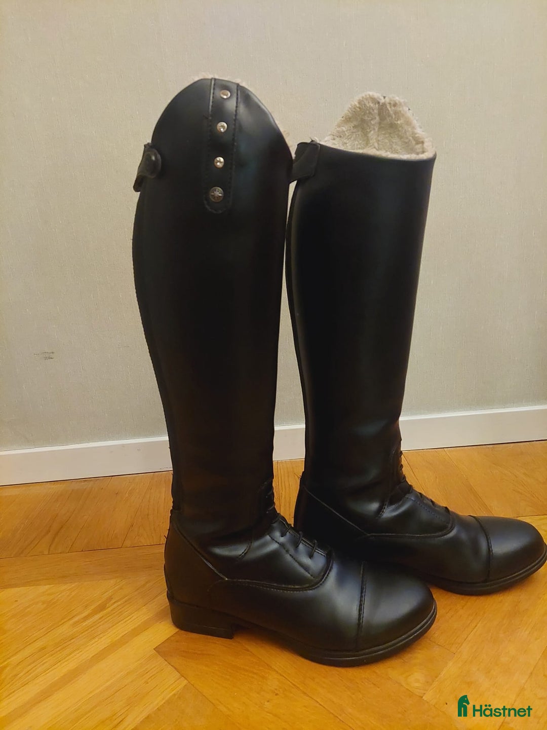 Ridstövlar ryttarutrustning till salu: Vinterridstövlar i gott skick i Hestra - Annons 1